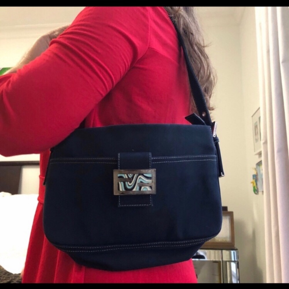 AUTH TRENDY FENDI BAG - Picture 2 of 16